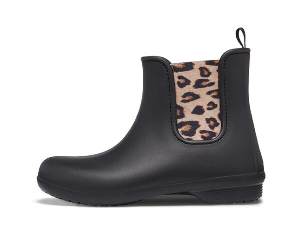 Crocs Freesail Chelsea Boot Women Leopard Black - Image 4
