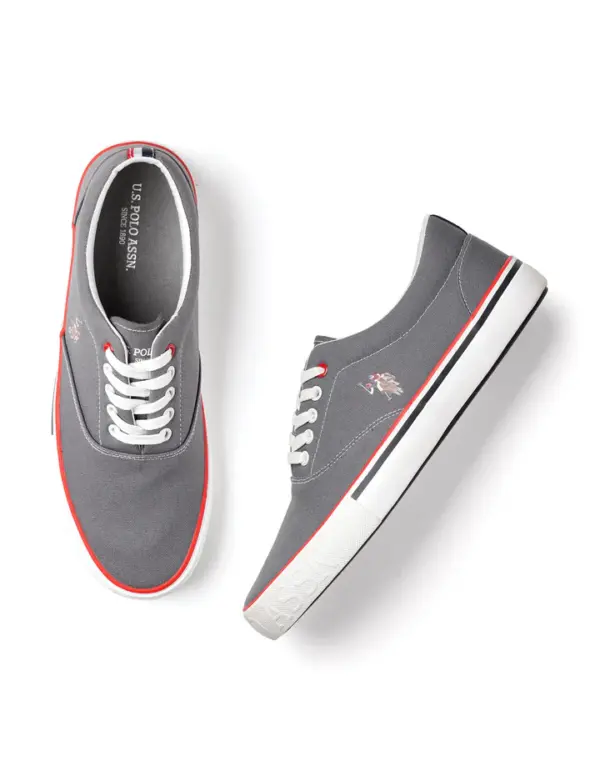 US Polo Men Clyde Solid Sneakers - Image 4